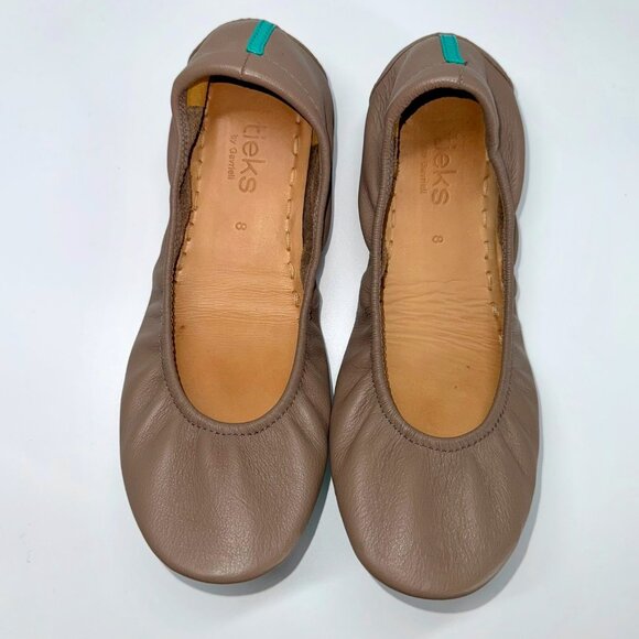 Tieks Shoes - TIEKS Classic Leather Ballet Flats in Taupe | Women's Size 8 | W/Accessories